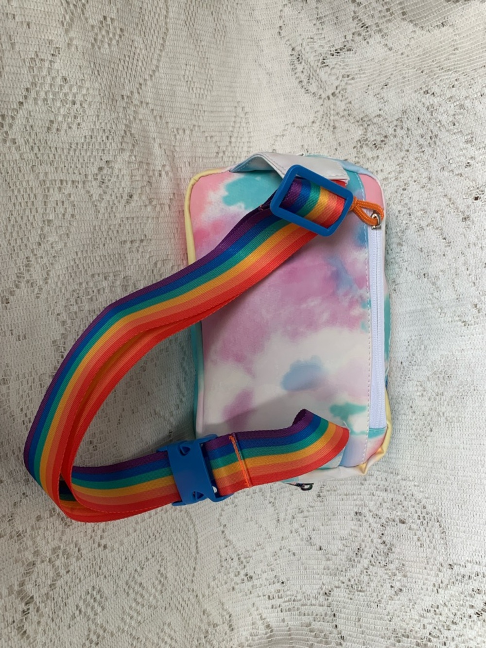 Disney World Parks EXCLUSIVE Castle Pride Collection Fanny Hip Pack - Picture 6 of 10